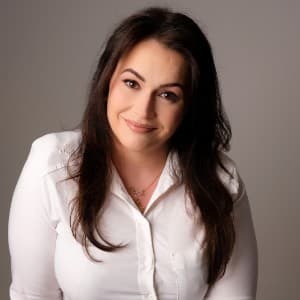 Mayara Bernardi de Toffol