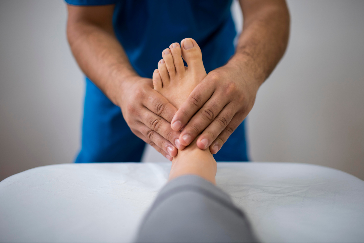Leia mais sobre o artigo Neuroma de Morton (dor aguda na planta frontal do pé): quando operar?